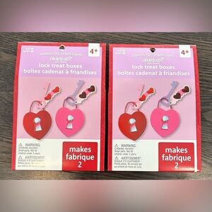 Creatology Valentine's Day Lock Treat Boxes NWT